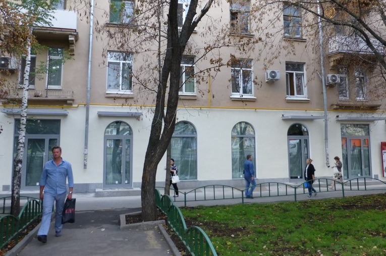 Аренда торговой площади в Москве. Возле метро Тушинская. Москва, Стратонавтов проезд, д 9. Площадь: 133.60 кв.м. Цена: 770 000 руб