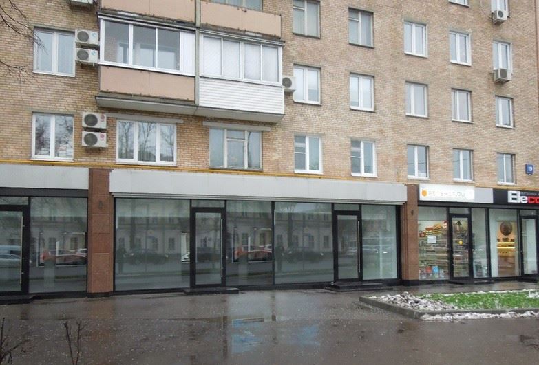 Аренда торговой площади в Москве, в жилом доме. Возле метро Фрунзенская. Москва, Комсомольский пр-кт, д 19. Площадь: 63.90 кв.м. Цена: 470 000 руб