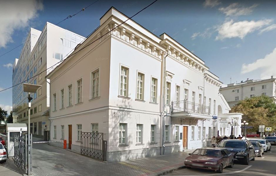 Продажа офиса в Москве, в БЦ Бульварное кольцо. Возле метро Чистые пруды. Москва г, Чистопрудный б-р, д 17 стр. 1. Площадь: 8216.00 кв.м. Цена: 2 970 900 000 руб
