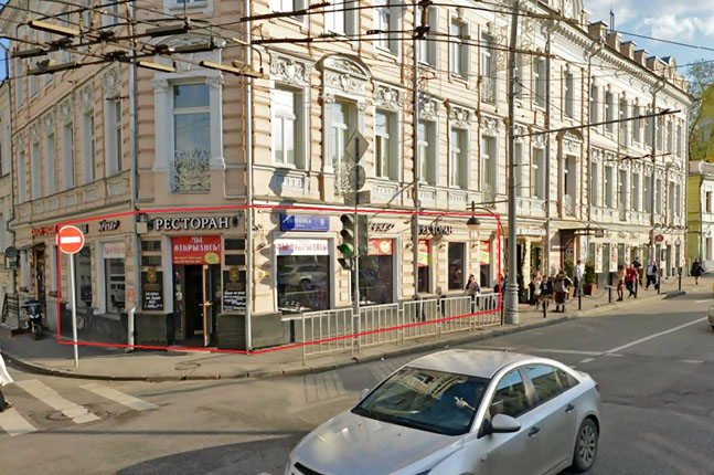 Аренда торговой площади в Москве. Возле метро Кропоткинская. Москва, Волхонка ул, д 9 с.1. Площадь: 366.50 кв.м. Цена: 1 499 000 руб