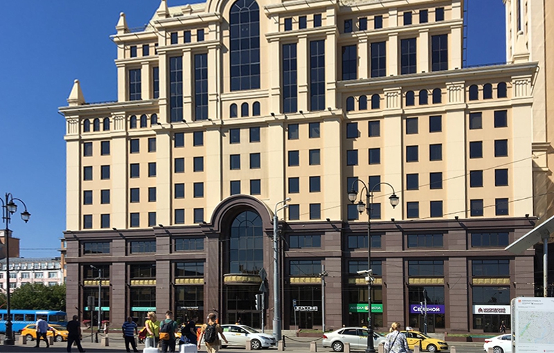 Аренда офиса в Москве, в БЦ Павелецкая Плаза. Возле метро Павелецкая. Москва г, Павелецкая пл, д 2 с2. Площадь: 172.00 кв.м. Цена: 745 400 руб