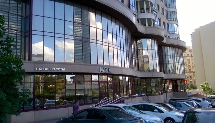 Аренда помещения свободного назначения в Москве. Возле метро Смоленская. Москва, Новый Арбат ул, д 27. Площадь: 1600.00 кв.м. Цена: 3 333 334 руб