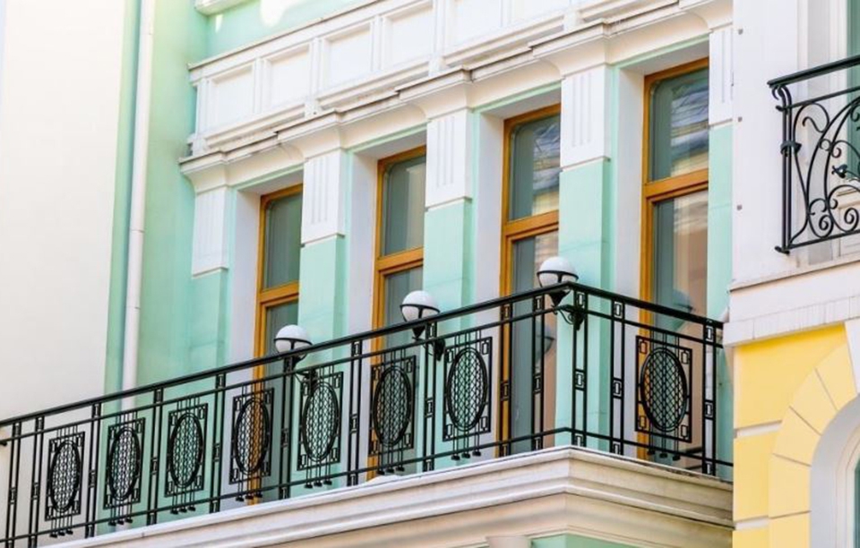 Аренда особняка в Москве. Возле метро Кропоткинская. Москва г, Барыковский пер, д 7. Площадь: 558.00 кв.м. Цена: 2 700 000 руб