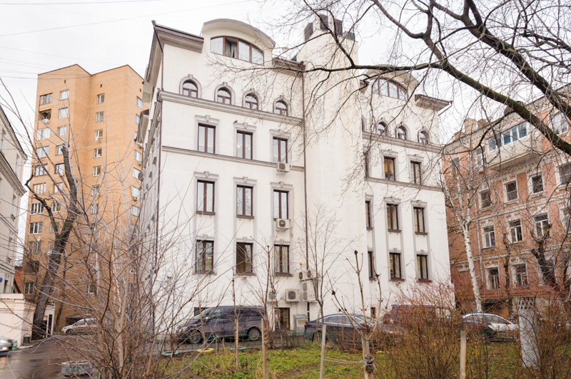Аренда торговой площади в Москве. Возле метро Парк культуры. Москва, Тимура Фрунзе ул, д 20 с.3. Площадь: 260.00 кв.м. Цена: $ 10 000 000