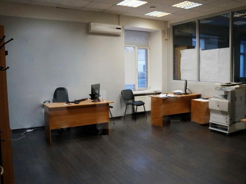 Продажа торговой площади в Москве, в БЦ Сокольники Плаза. Возле метро Сокольники. Москва г, Маленковская ул, д 32 стр. 2А. Площадь: 328.00 кв.м. Цена: 39 900 000 руб