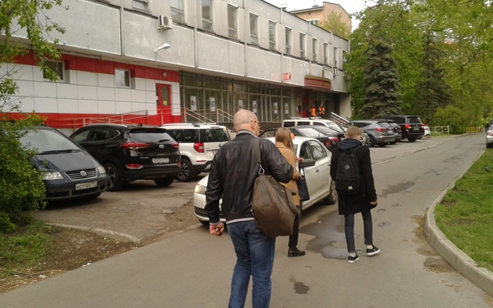 Аренда ПСН в Москве, в жилом доме. Возле метро Люблино. Москва г, Краснодарская ул, д 13. Площадь: 435.00 кв.м. Цена: 573 000 руб