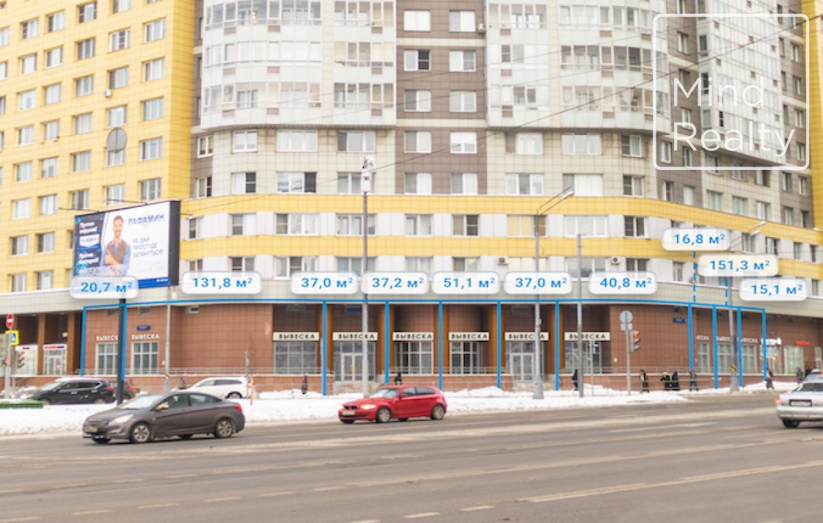 Продажа торгового помещения в Москве, в жилом доме. Возле метро Молодёжная. Москва, Ярцевская ул, д 27,корп.1. Площадь: 131.80 кв.м. Цена: 118 800 000 руб