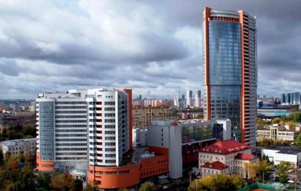 Аренда офиса в Москве, в БЦ Монарх. Возле метро Динамо. Москва г, Ленинградский пр-кт, д 31 А с1. Площадь: 310.00 кв.м. Цена: 775 000 руб