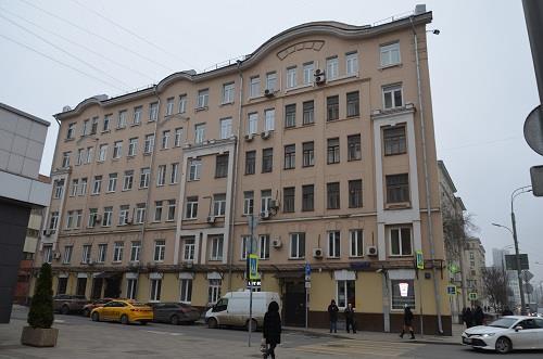 Продажа торговой площади в Москве, в жилом доме. Возле метро Добрынинская. Москва г, Строченовский Б. пер, д 4 стр. 4. Площадь: 86.50 кв.м. Цена: 34 633 999 руб