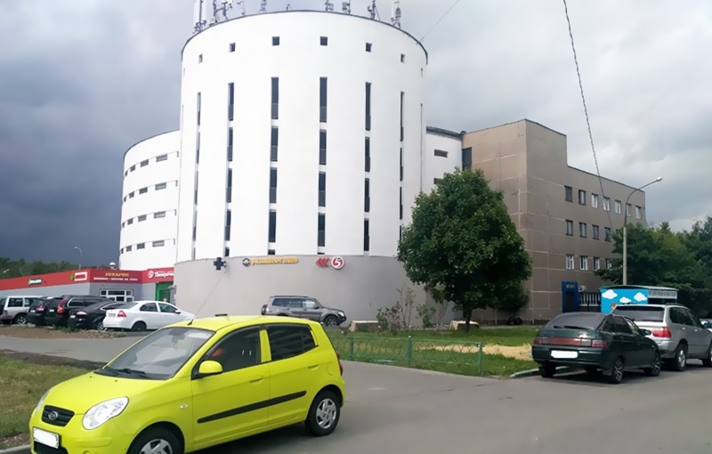 Продажа торговой площади в Москве. Возле метро Бульвар адмирала Ушакова. Москва г, Поляны ул, д 57. Площадь: 677.00 кв.м. Цена: 90 000 000 руб