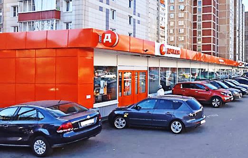 Аренда торговой площади в Москве, в жилом доме. Возле метро Нижегородская. Москва г, Нижегородская ул, д 72/2. Площадь: 17.00 кв.м. Цена: 80 000 руб