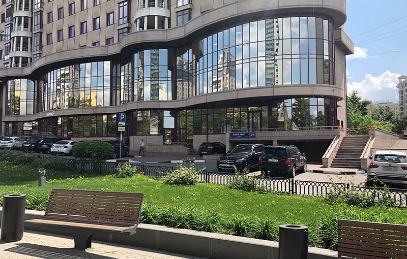 Аренда ПСН в Москве, в жилом доме. Возле метро Смоленская. Москва г, Новый Арбат ул, д 27. Площадь: 200.40 кв.м. Цена: 784 000 руб