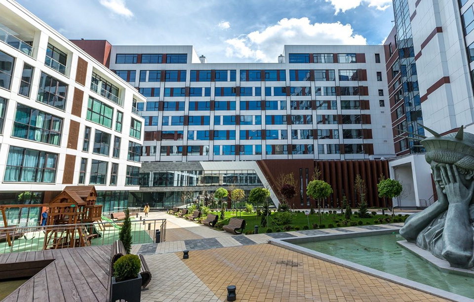Продажа арендного бизнеса в Москве, в жилом доме. Возле метро Бауманская. Москва г, Красносельская Нижн. ул, д 35 с.48/50. Площадь: 363.50 кв.м. Цена: 56 800 000 руб