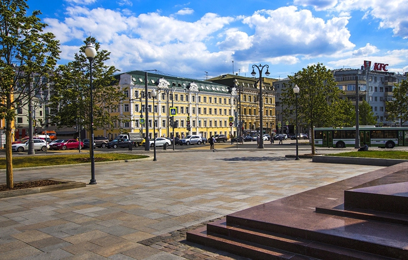 Продажа торговой площади в Москве. Возле метро Белорусская. Москва г, Тверская Застава пл, д 2 стр. 2. Площадь: 98.30 кв.м. Цена: 145 000 000 руб