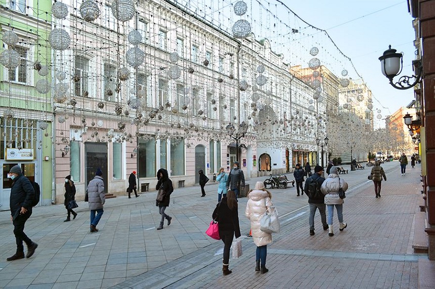 Аренда торговой площади в Москве. Возле метро Лубянка. Москва г, Никольская ул, д 19-21. Площадь: 279.50 кв.м. Цена: 1 100 000 руб