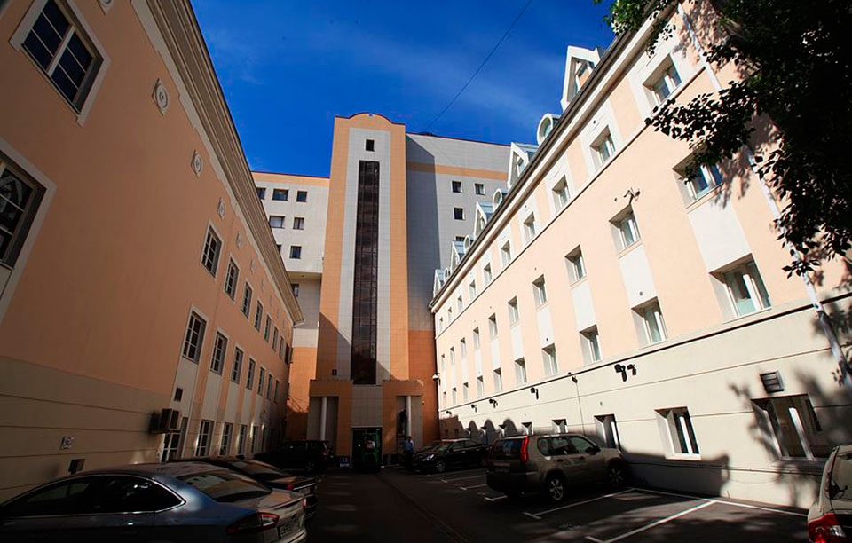 Аренда офиса в Москве, в БЦ Спектр Хамовники. Возле метро Спортивная. Москва г, Усачева ул, д 33 с2. Площадь: 461.00 кв.м. Цена: 768 833 руб